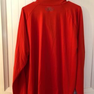 Under Armour Shirts - Mens 1/4 zip loose-fitting Under-armor sweatshirt Under Armour Shirts - Mens 1/4 zip loose-fitting Under-armor sweatshirt
